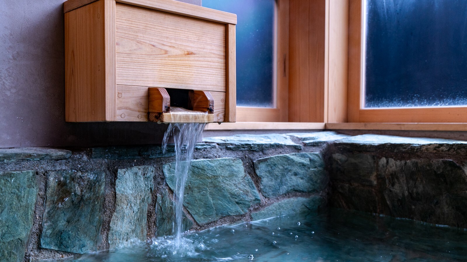 [Kaze 201] Semi-open-air indoor bath (example of guest room)
