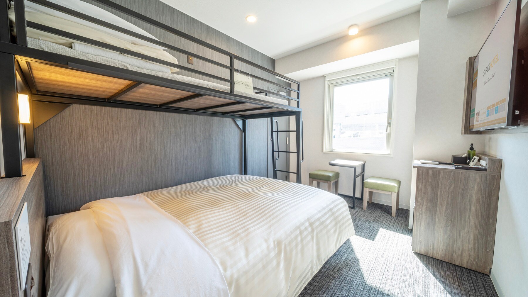 Double bed and loft bed
