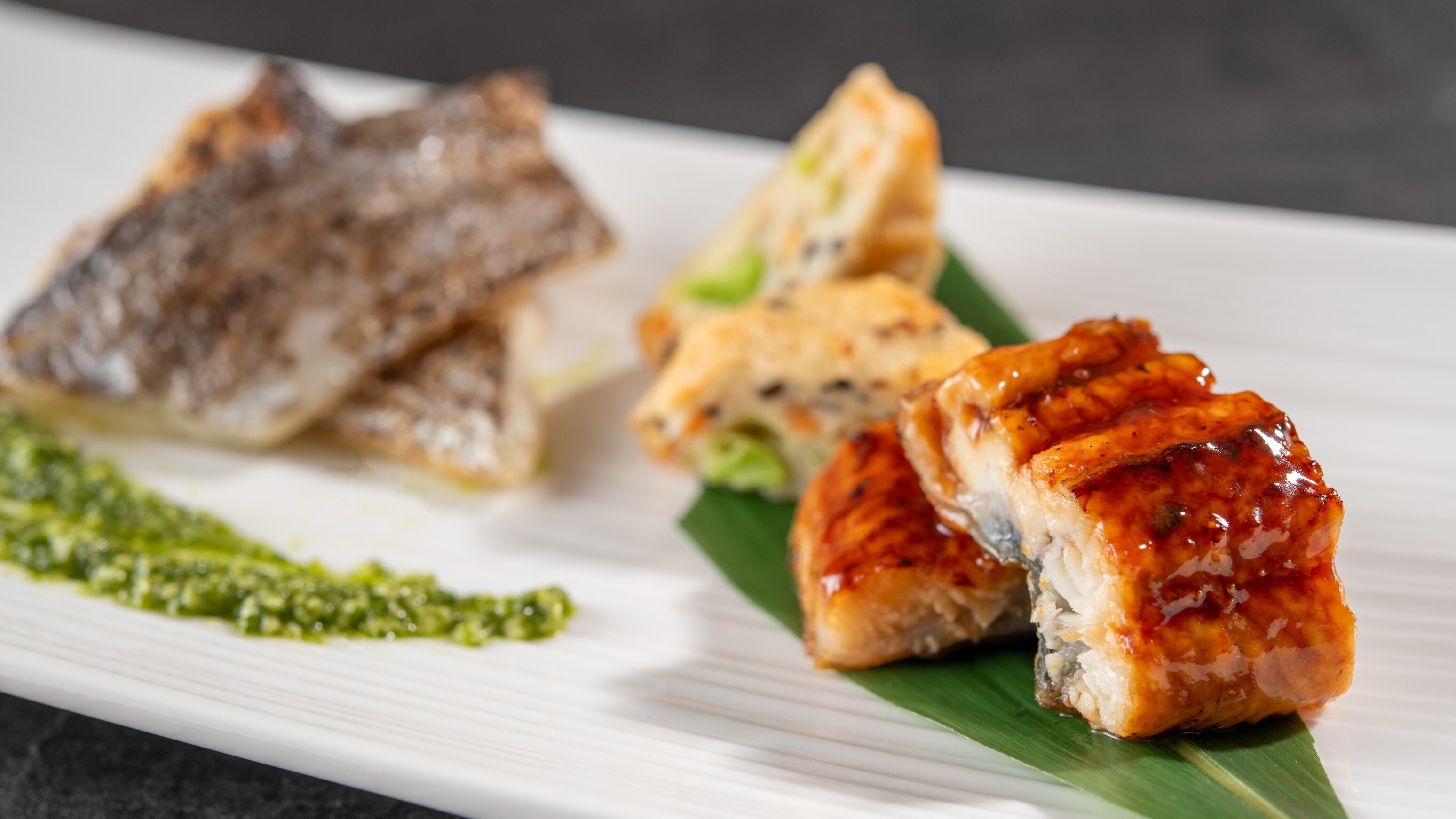 [Thực đơn Kaiseki theo mùa (Hè 2026)] Các món nướng (Cá chẽm nướng thảo mộc, Đậu hũ chiên rau thập cẩm, Lươn nướng)