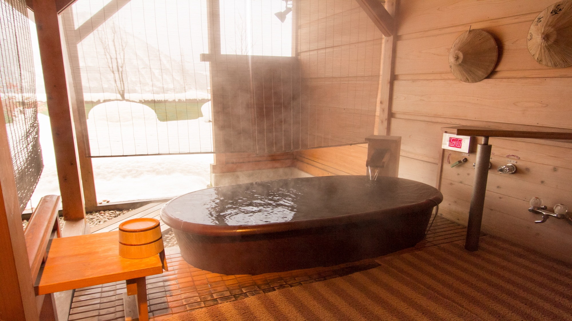 [Non-smoking ☆ Guest room with open-air bath that flows directly from the source]