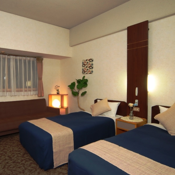 [Assigned Western-style room] The hotel will assign rooms depending on the number of people.