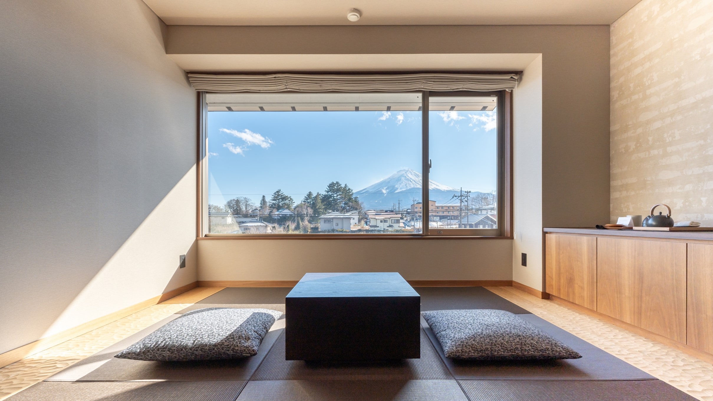 5F Mt. Fuji Japanese-Western style room with bath 69 square meters [Deluxe]