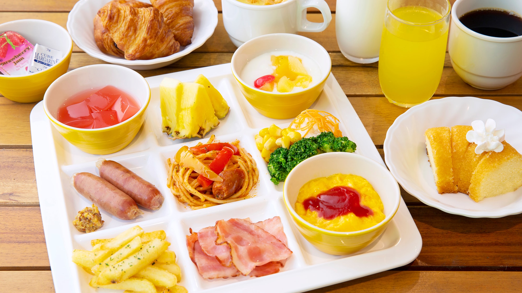 Breakfast buffet *Image