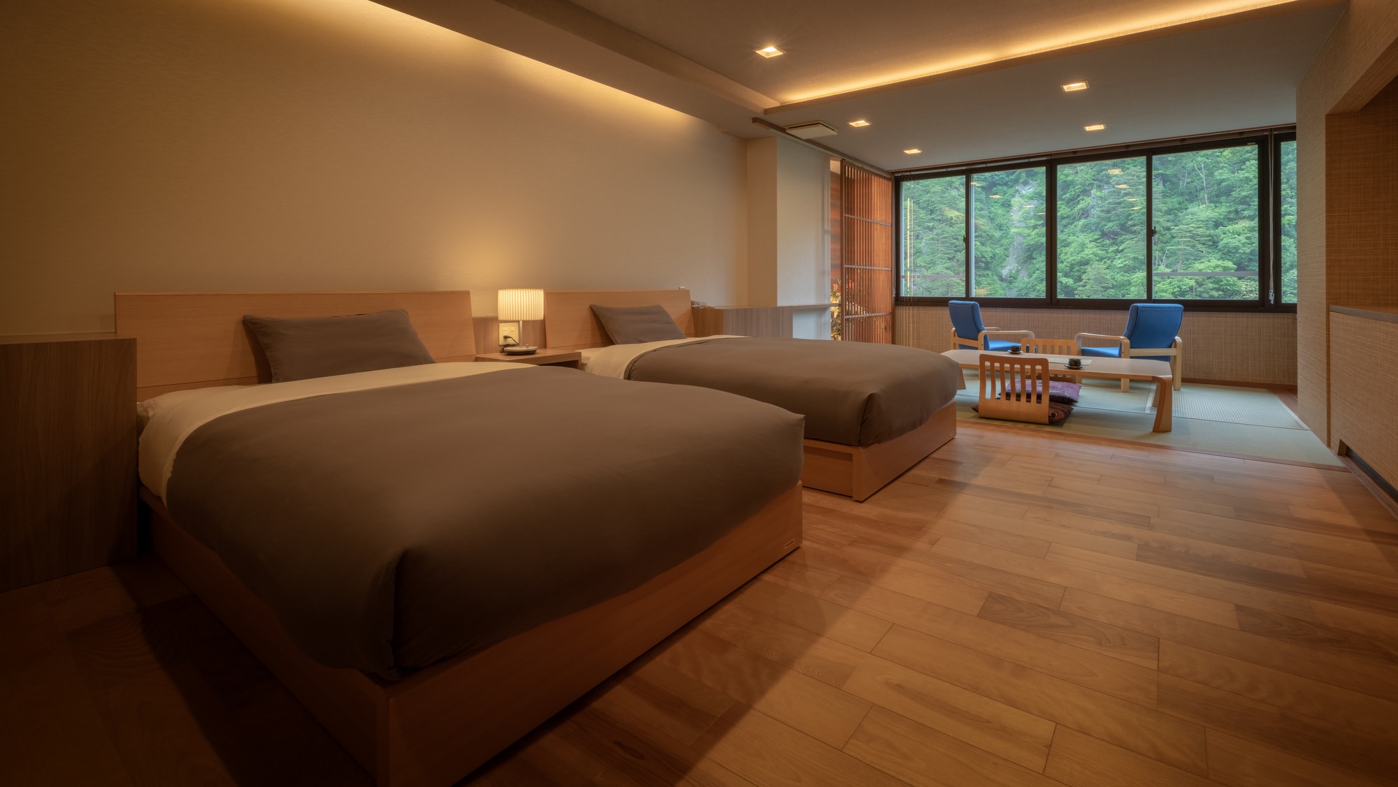 [Japanese and Western rooms] This room is limited to one group per day. Please spend the night slowly in France Bed.