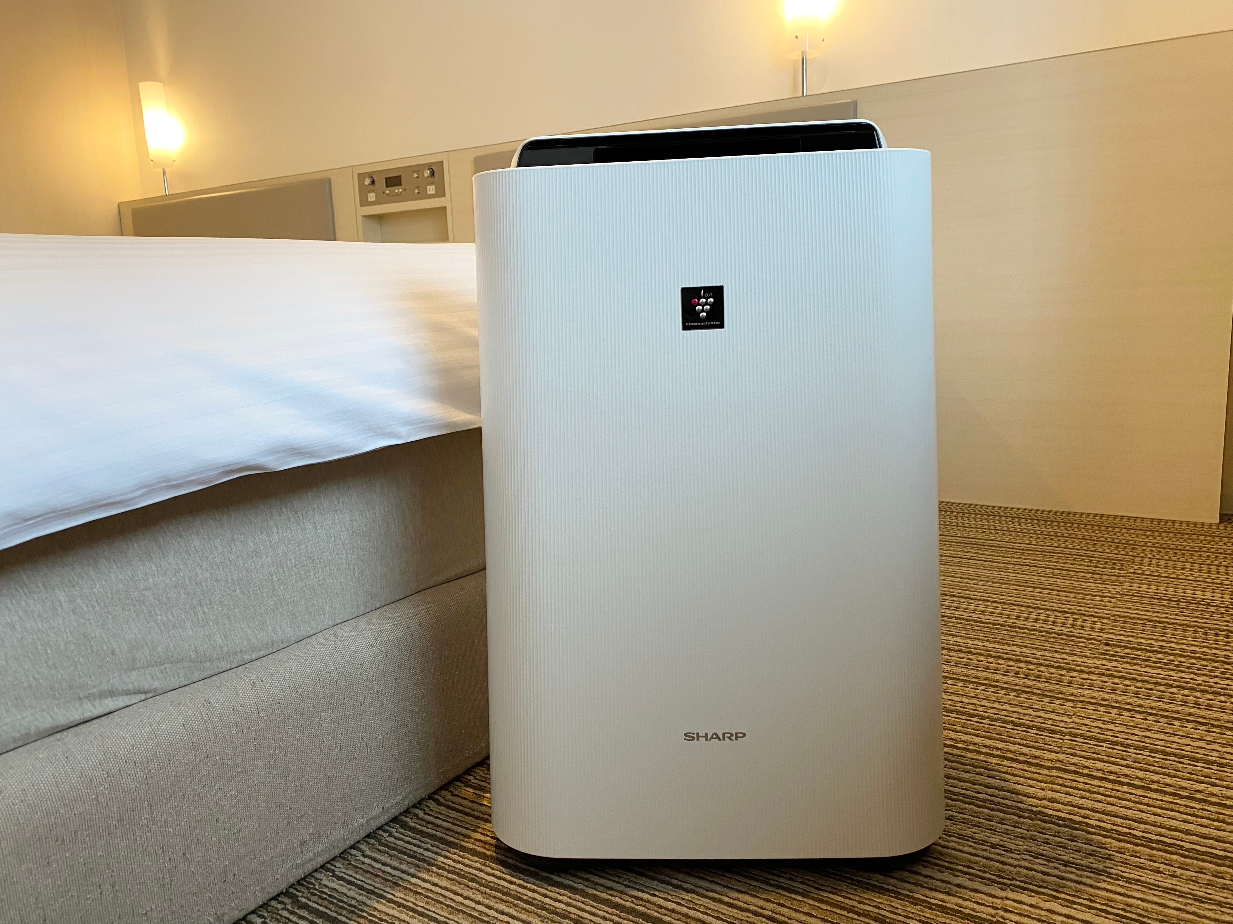 <Guest room> Humidified air purifier