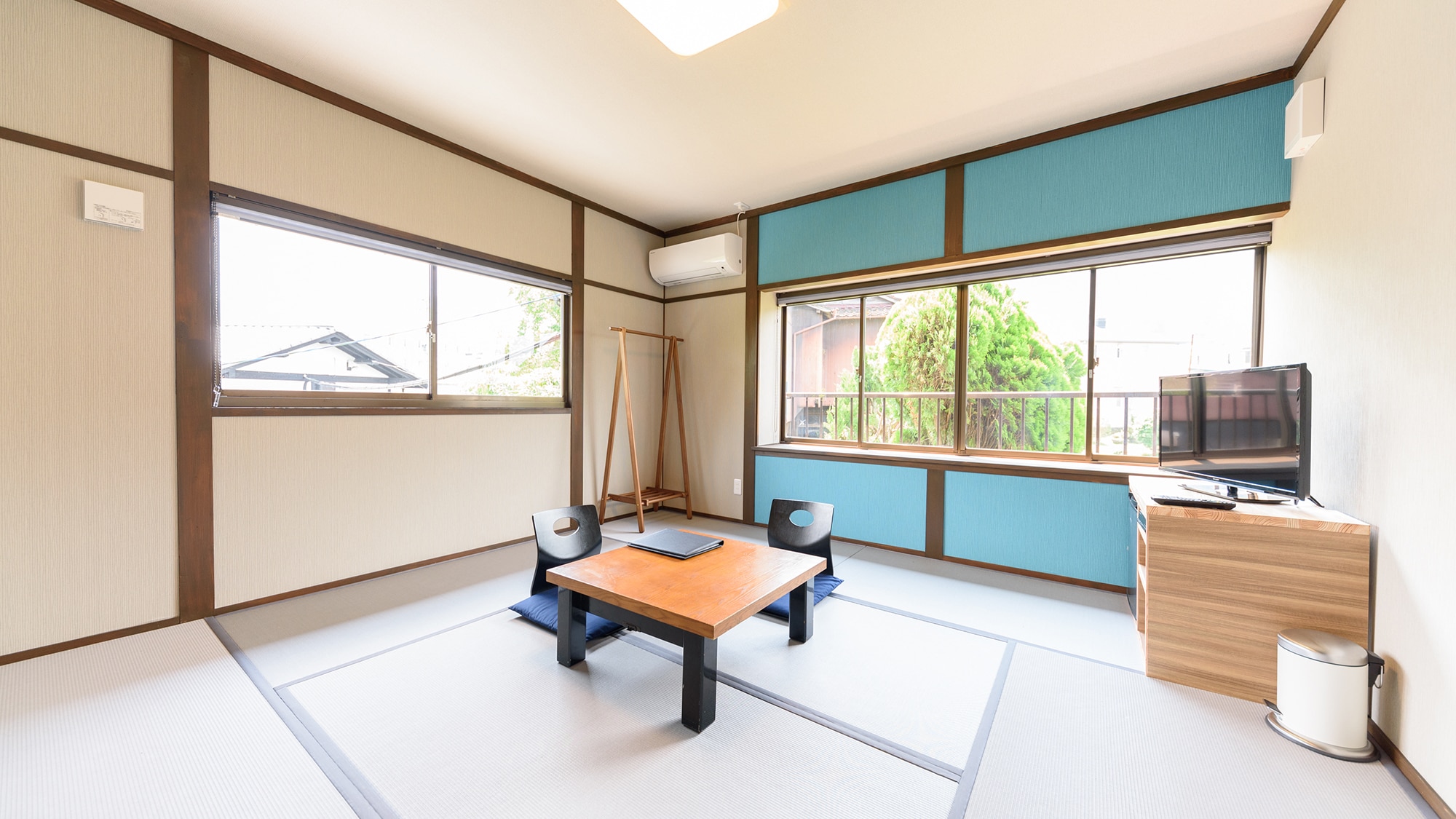 Lampiran lantai 2: Kamar bergaya Jepang 8 tikar tatami, toilet bersama [air hanada]