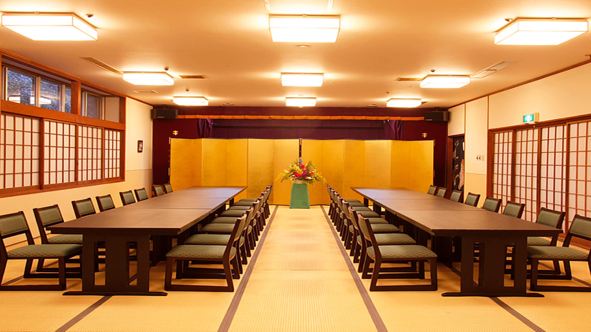 Banquet hall (small)
