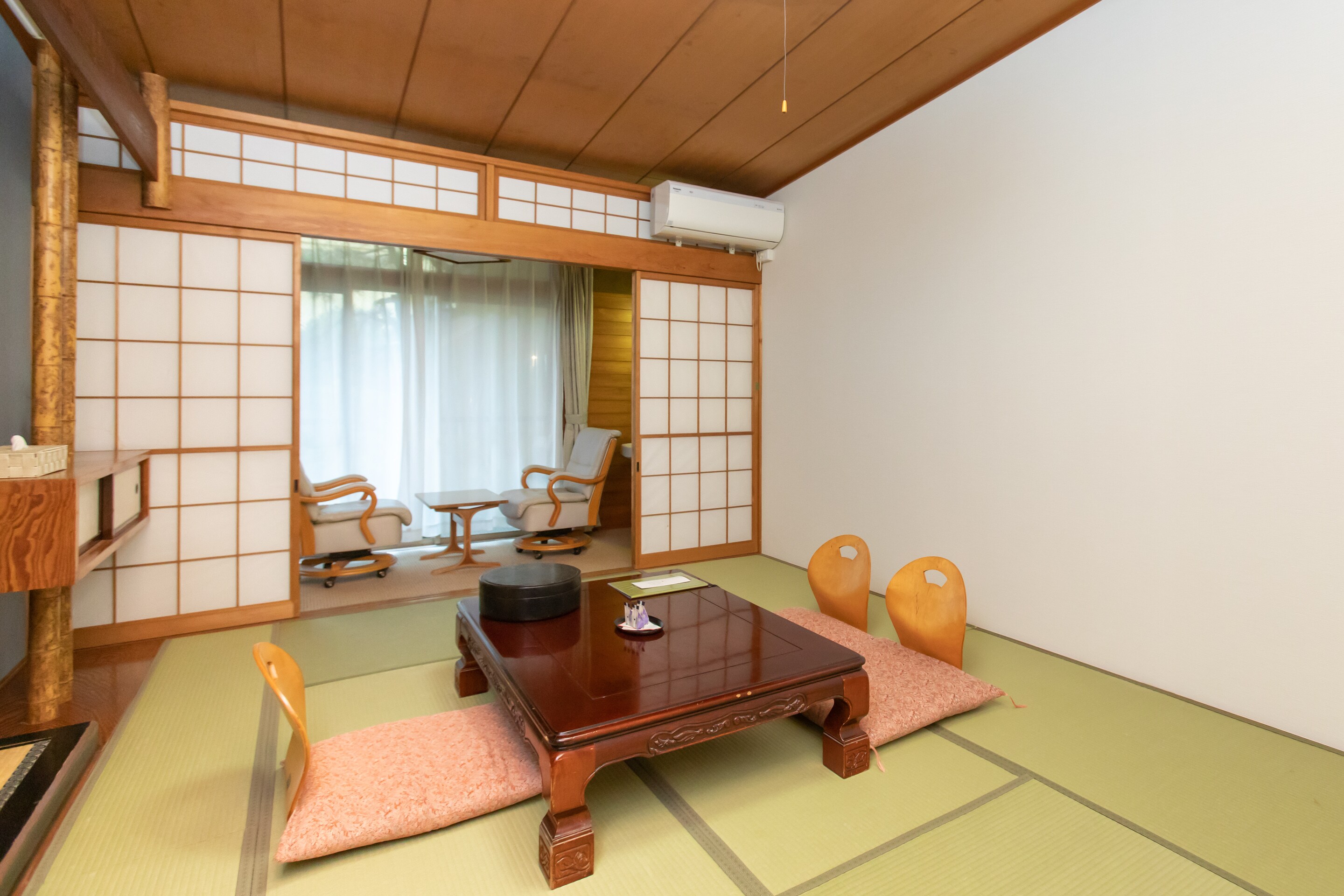 [Non-smoking] Japanese-style room for 1-3 people (no bath)