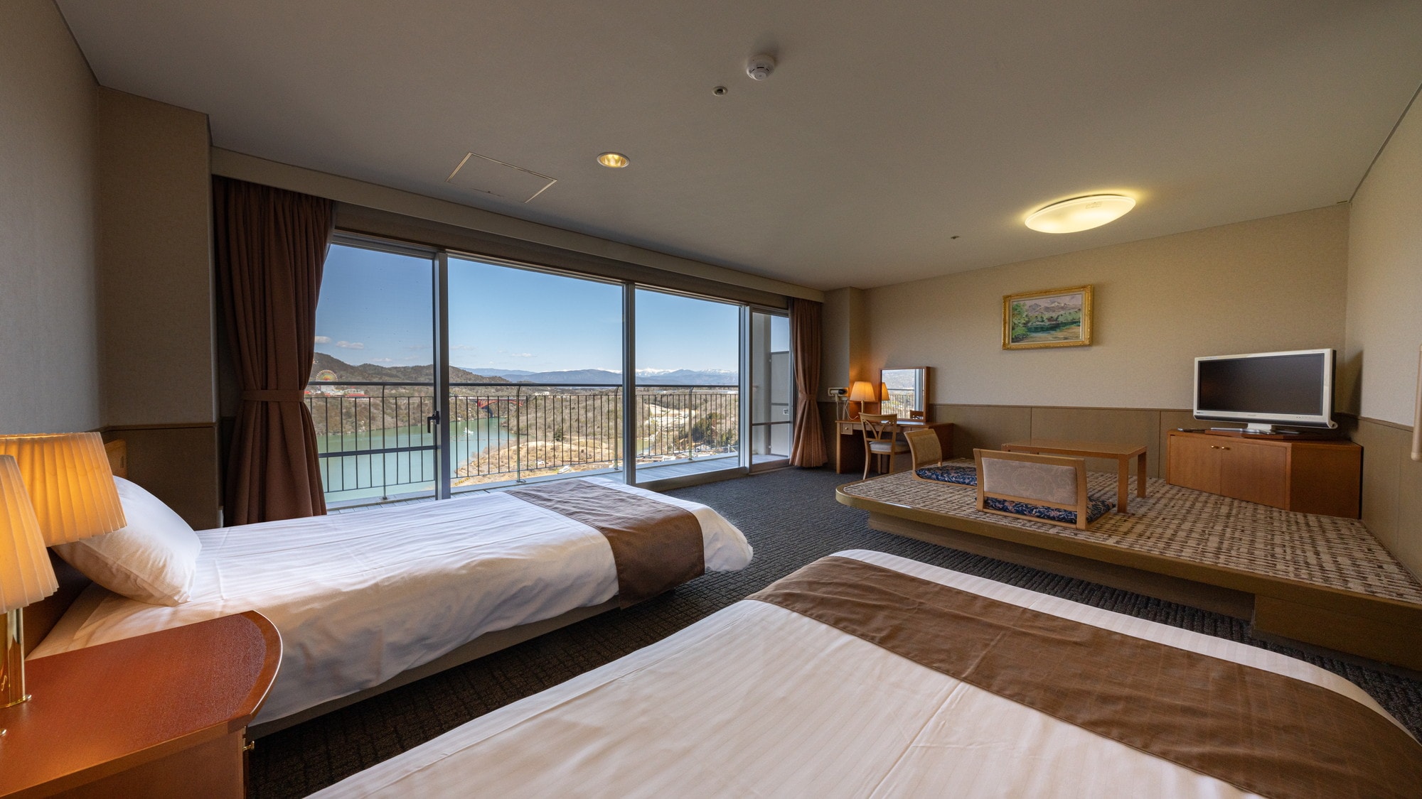 Kamar twin bergaya barat dengan ruang yang ditinggikan◆Dengan ruang yang ditinggikan