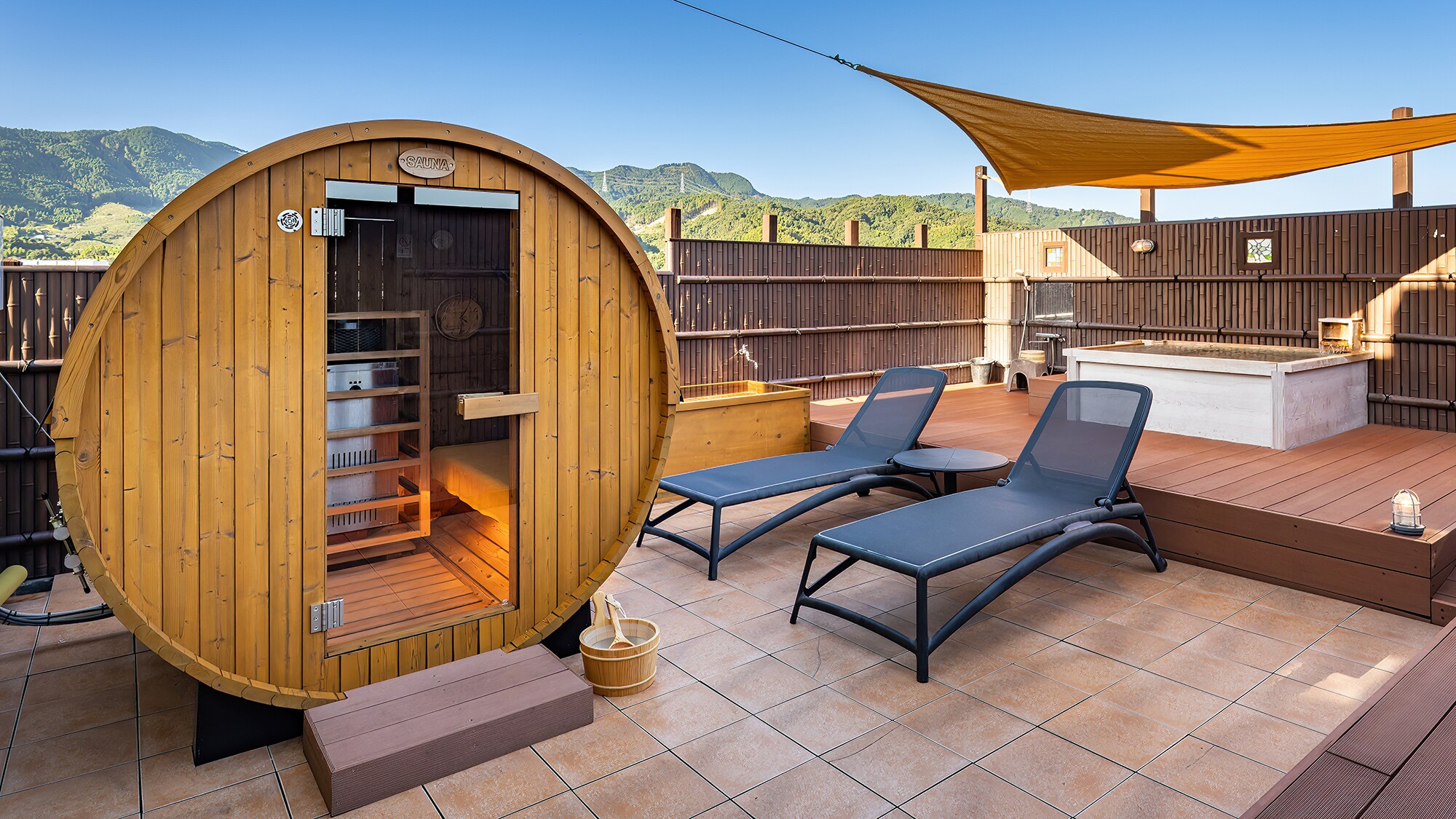 Rooftop barrel sauna