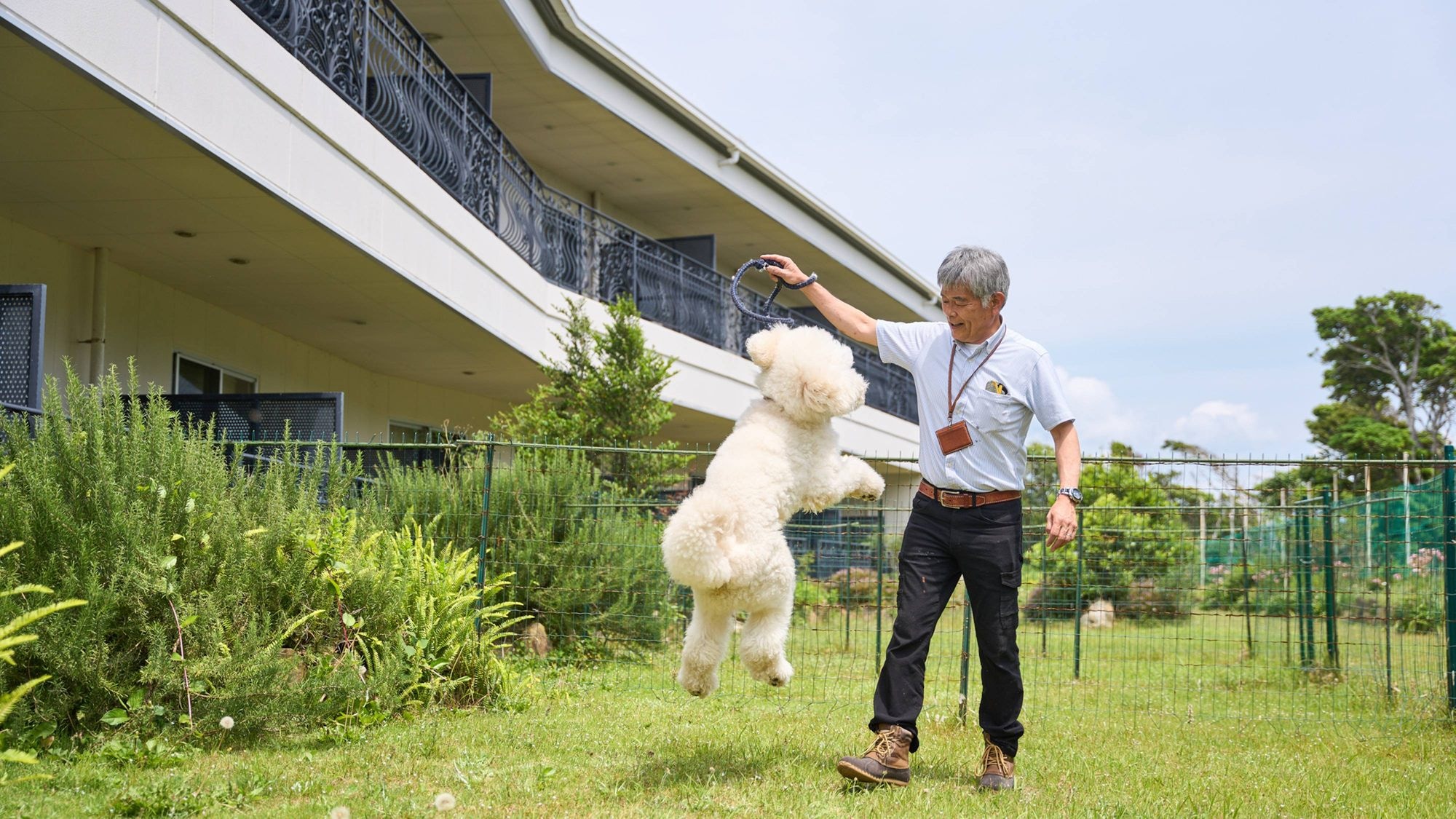 [Cho phép mang theo thú cưng] Các phòng ở tầng một có thể ở cùng chó của bạn và có không gian chạy riêng cho chó.