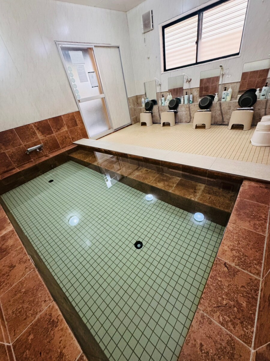Large communal bath