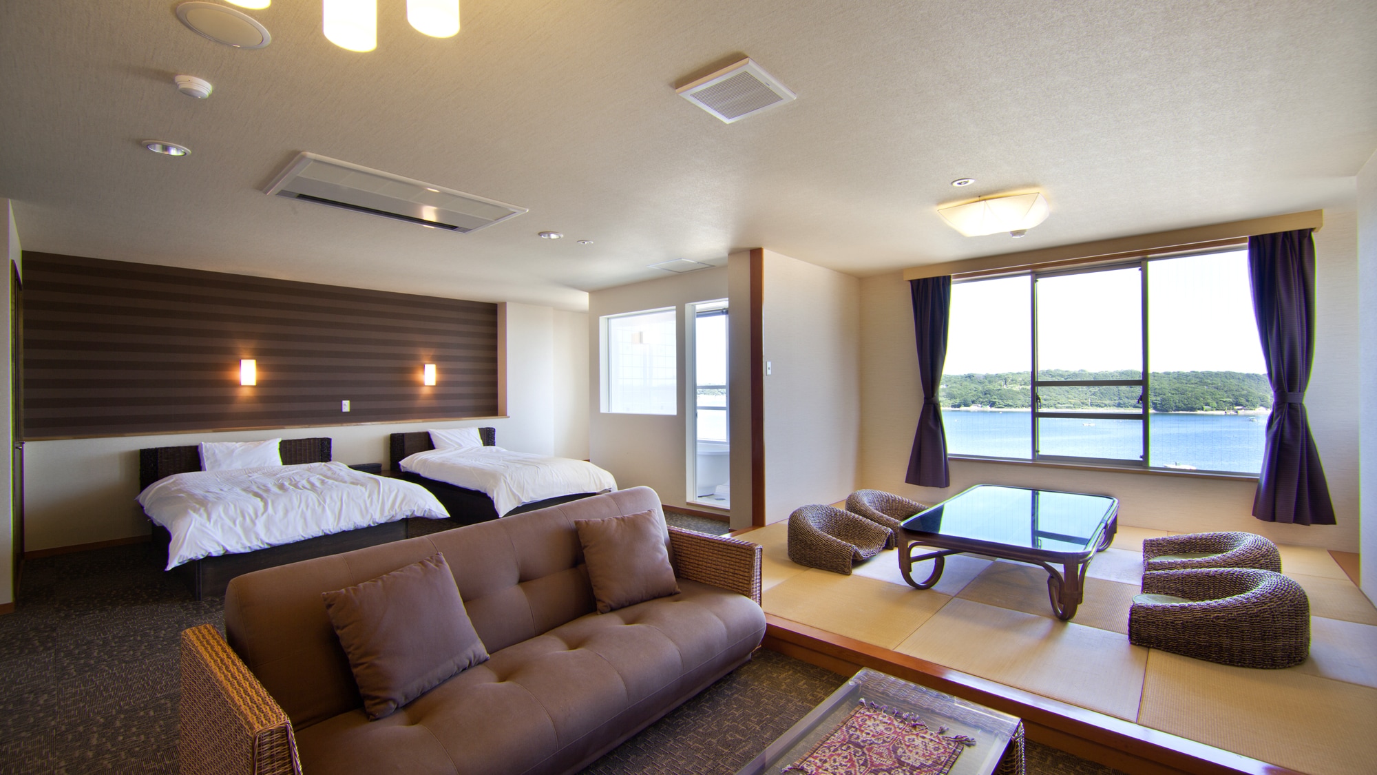 *[Example of guest room] The spacious special rooms are 63㎡ and all have ocean views!