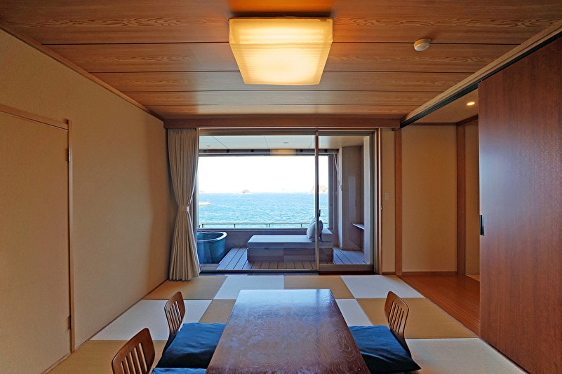 Premium Japanese-style room, source ocean open-air