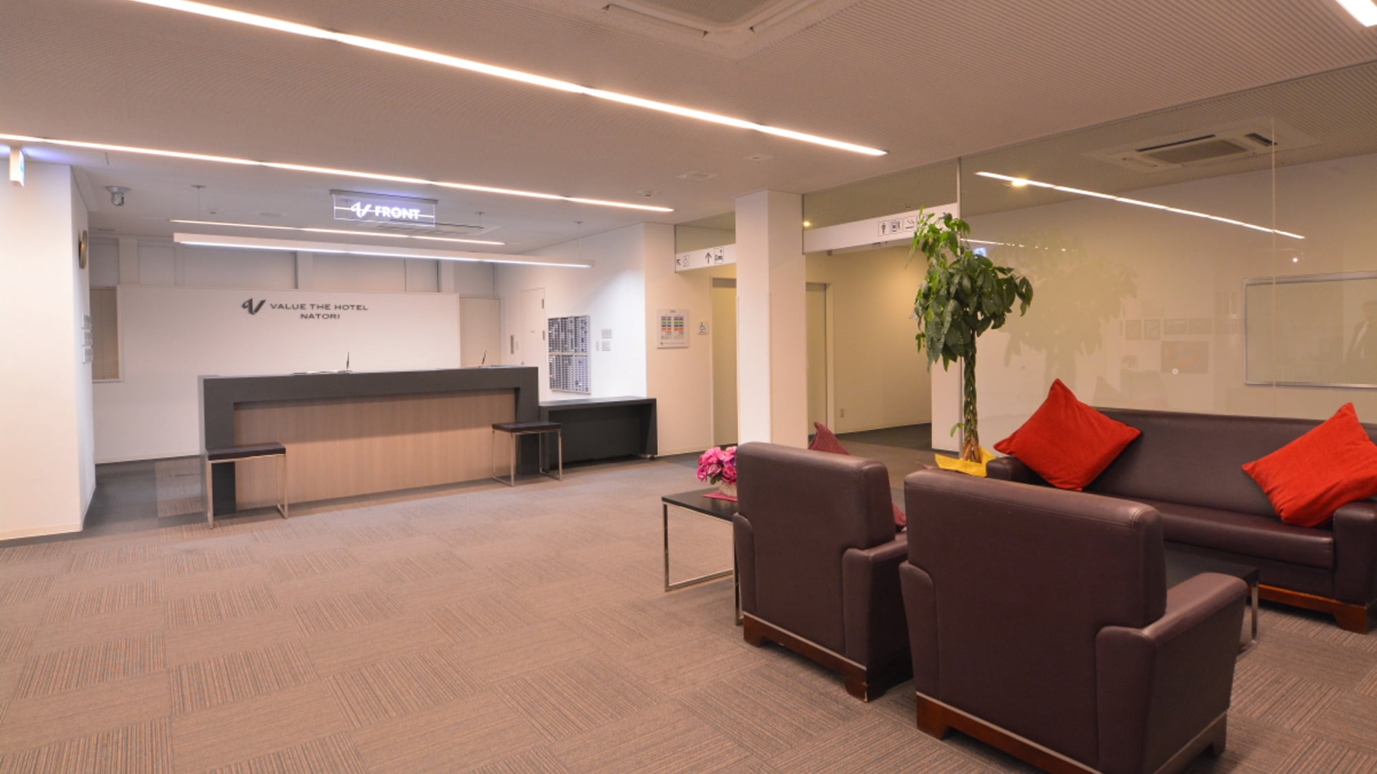 Lobi hotel yang luas