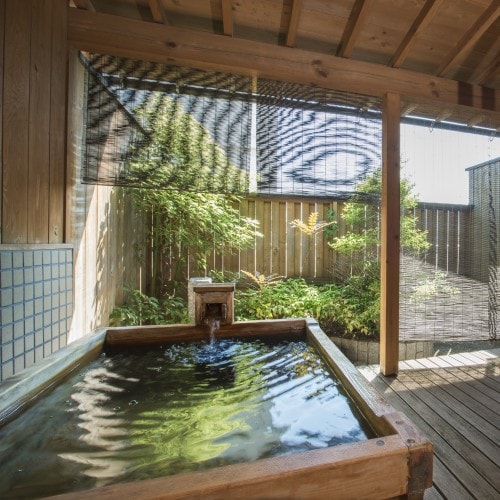 Guest room with garden open-air bath (example of cypress) * The view is not the sea