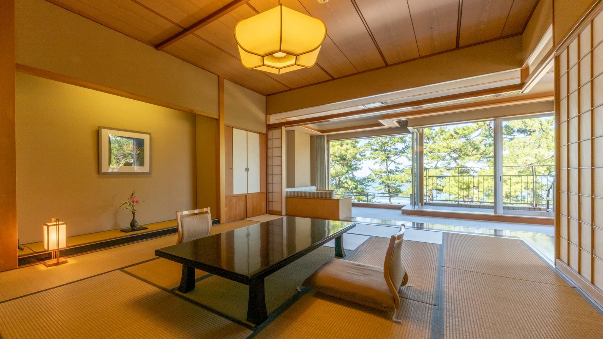 [Room with open-air hot spring bath] Corner room with bed