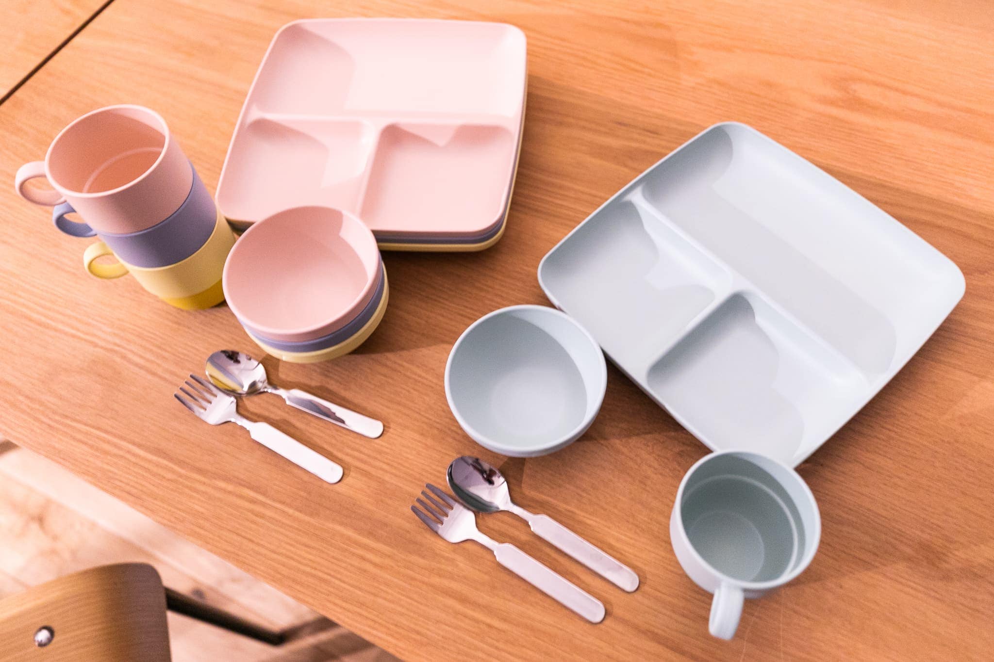 [Guest room amenities] Children's tableware