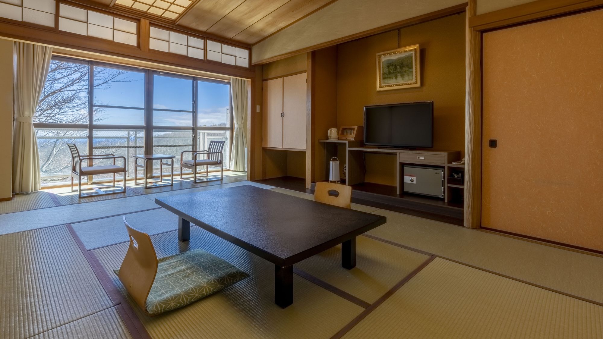 [Kamar bergaya Jepang yang luas, 10-12 tikar tatami] Dengan toilet dan balkon, tanpa kamar mandi *Contoh*