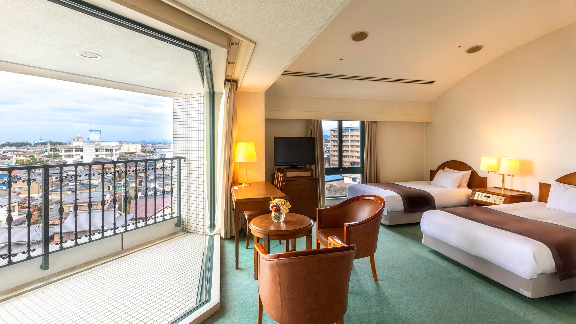 [Superior: Twin] Image is an example of a guest room