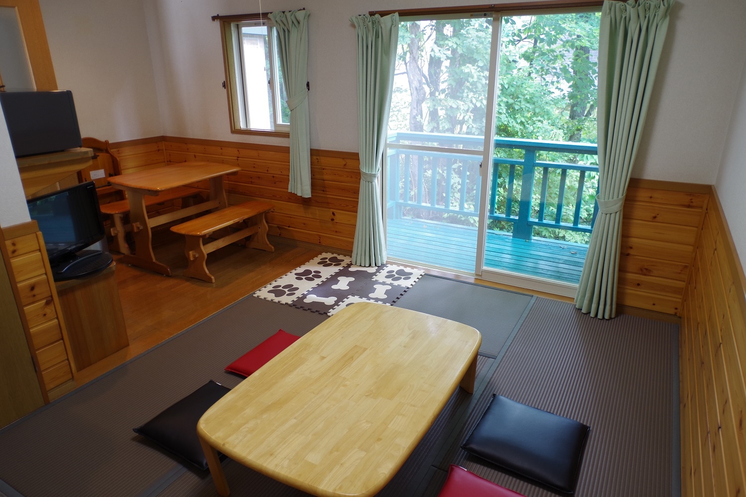 Annex Japanese-style room (pets)