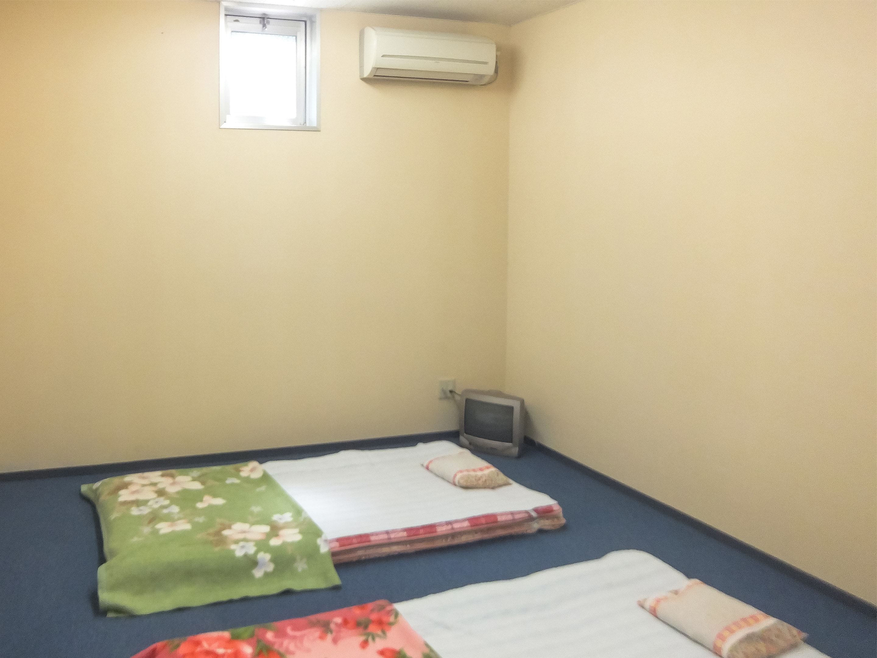 ・ One person can sleep in the accommodation break room (winter)