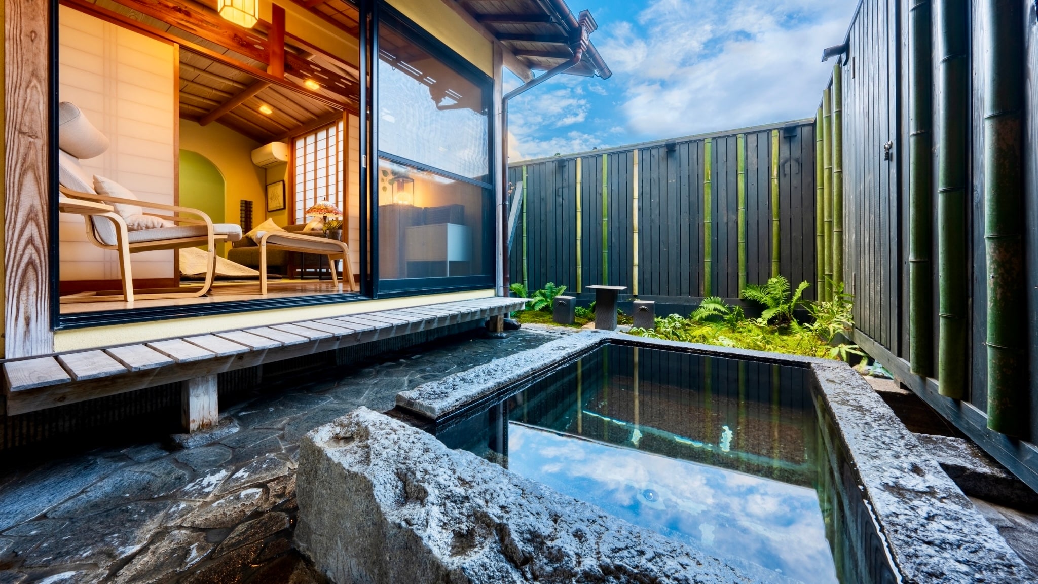 [Main building] Special room "Japanese-style room 8 tatami mats + 6 tatami mats" with open-air bath / 1st floor