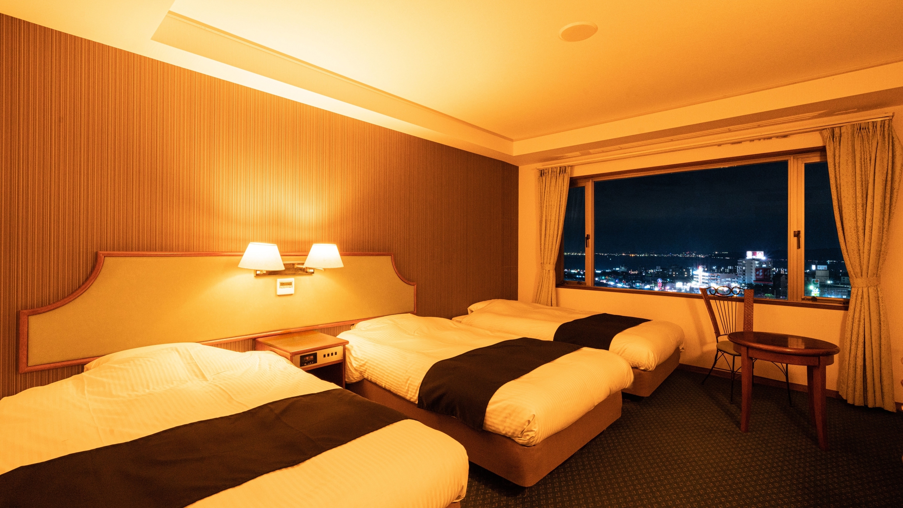 Standard triple *An example of a guest room
