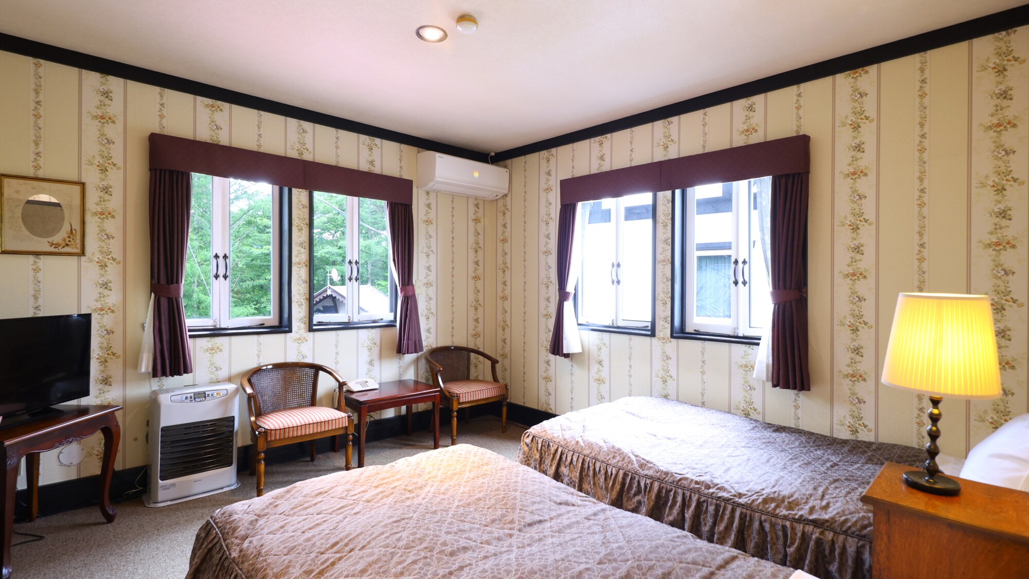 Standard Twin Room [18m²/1-2 people]