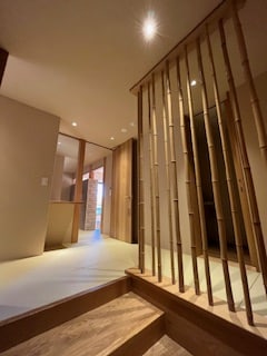 Kamar khusus dengan kamar mandi semi terbuka "Eawase"