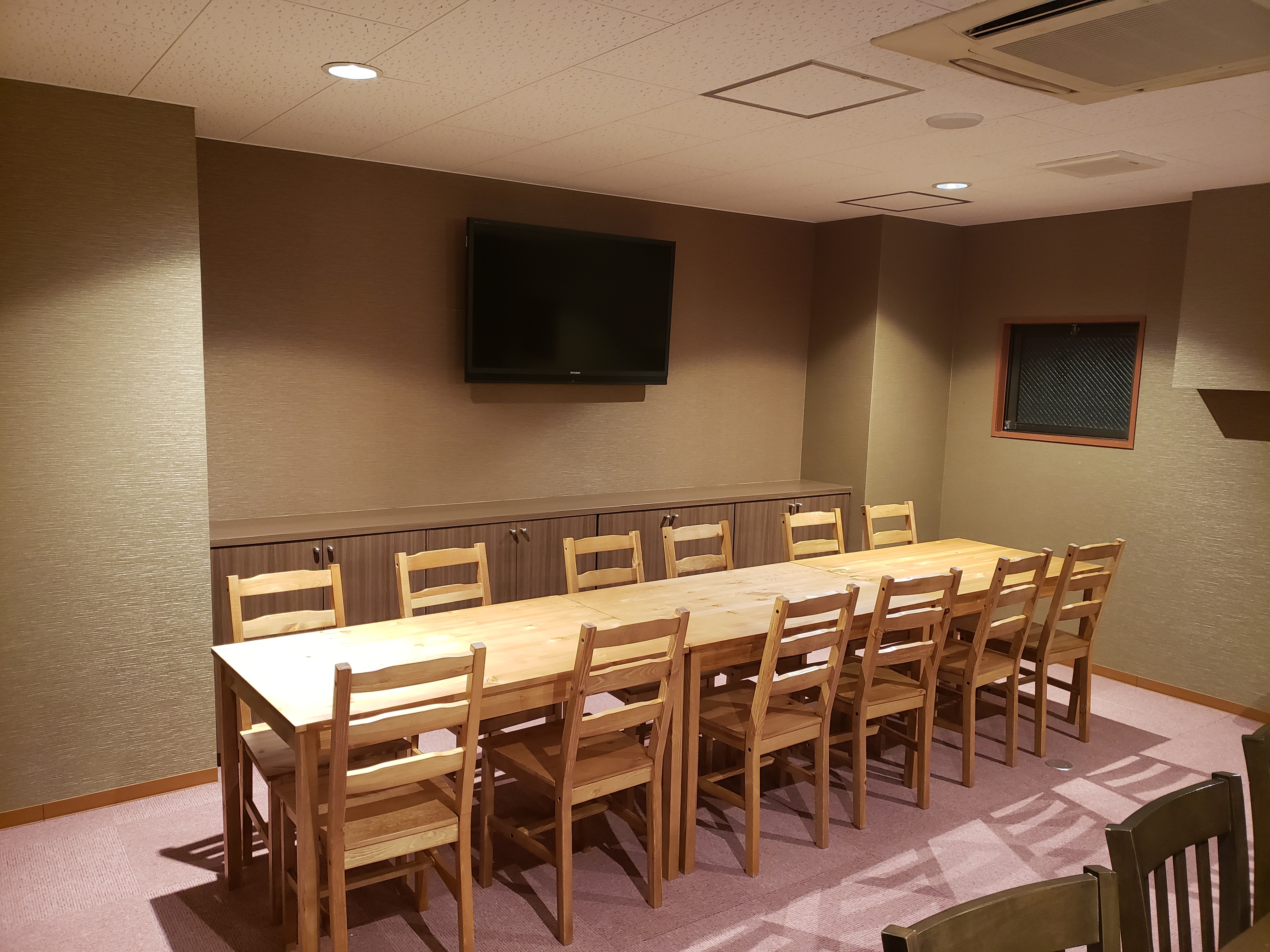 3rd floor eating space 50 inch TV
