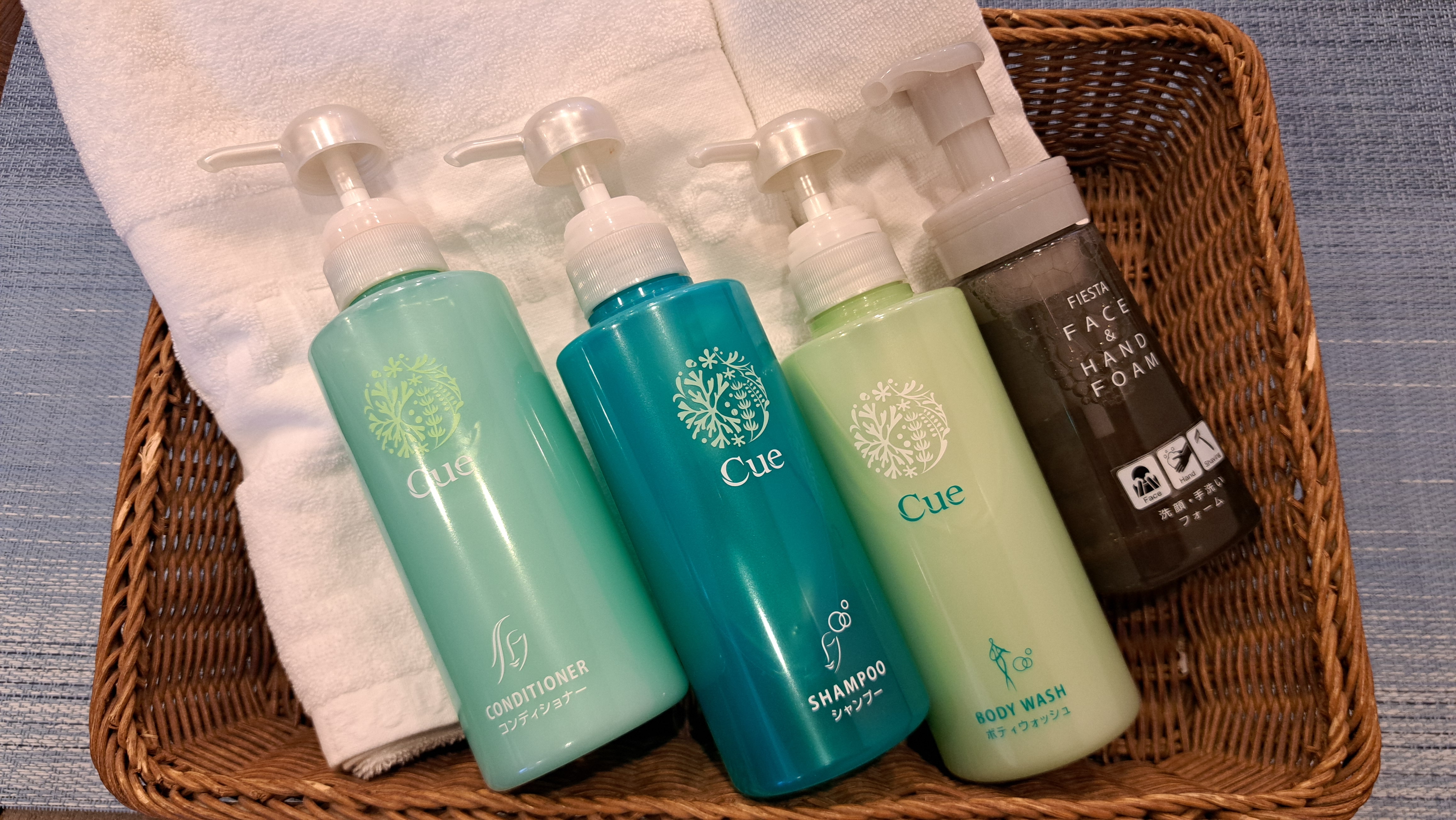 [产品] Cue 沐浴露、洗发水、护发素、FIESTA 面部及洗手液