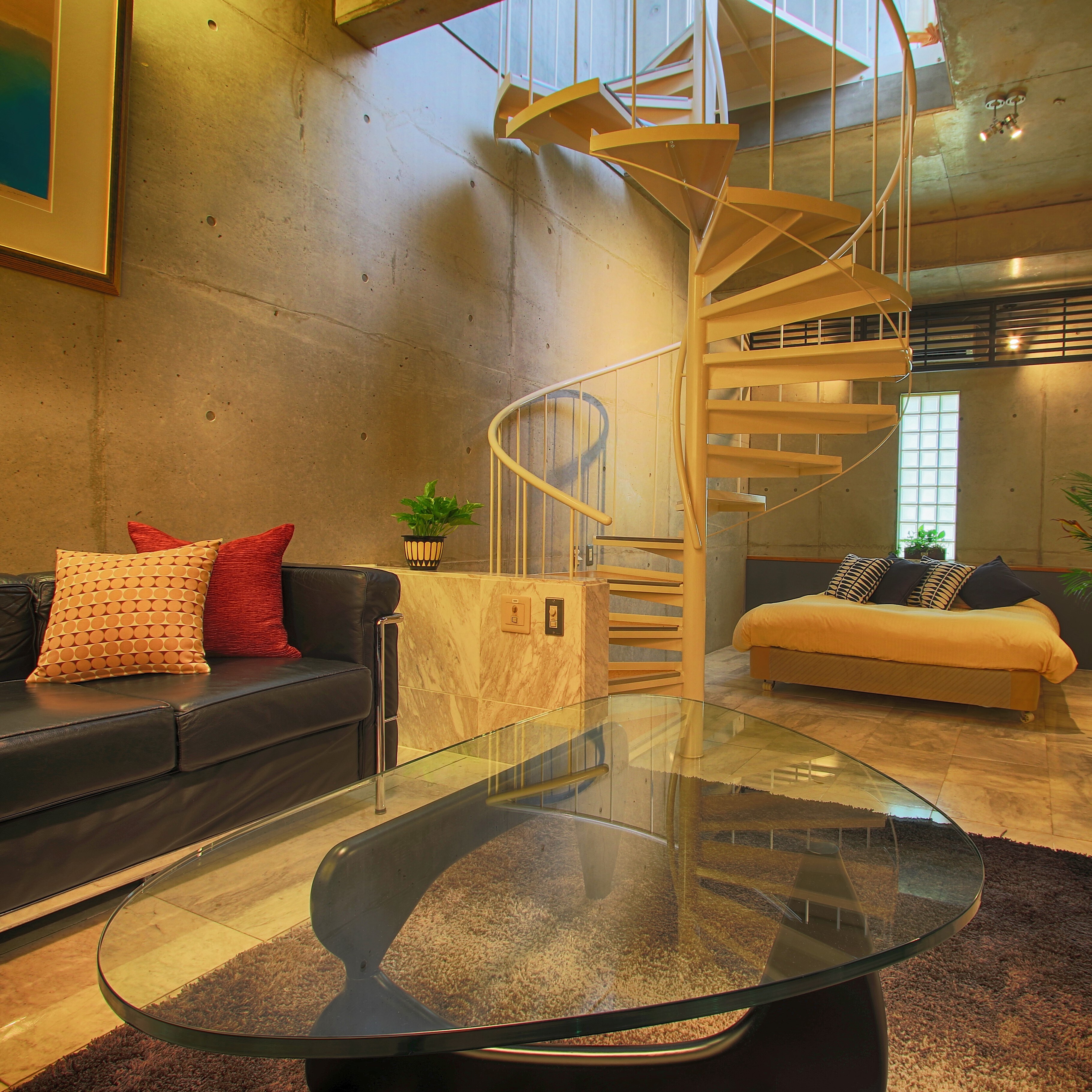 Maisonette building, Room 302, Ubana color