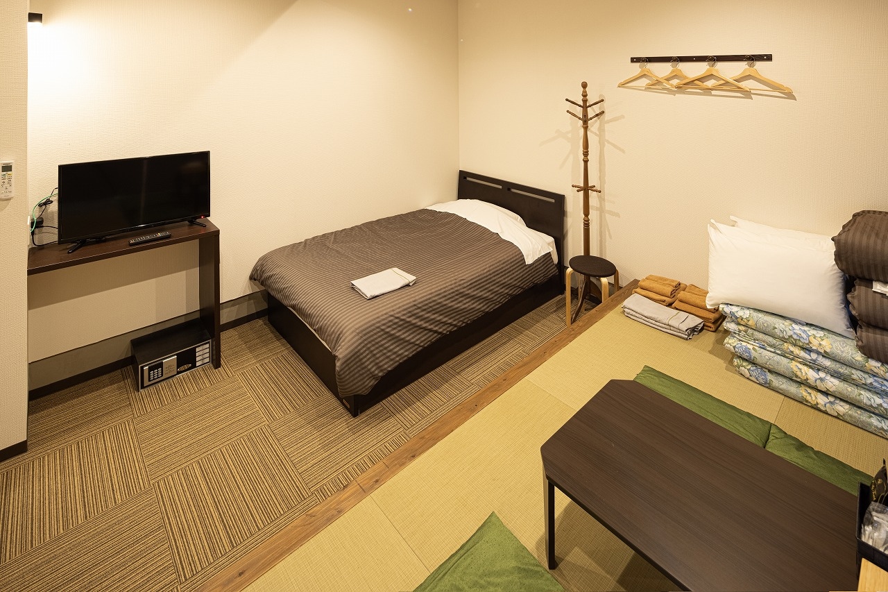 101 Room ③