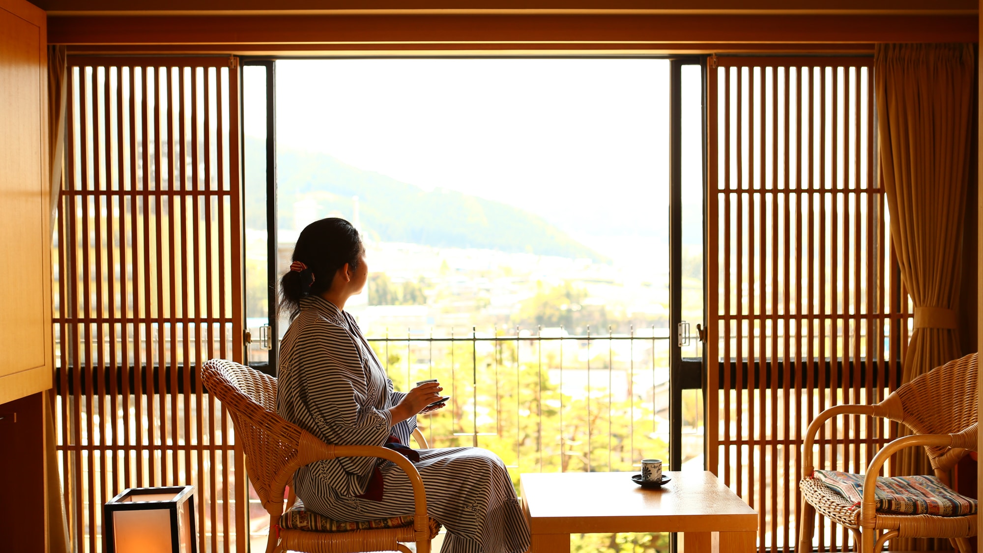 [10 + 7 tatami mats] Please change into a yukata and relax.