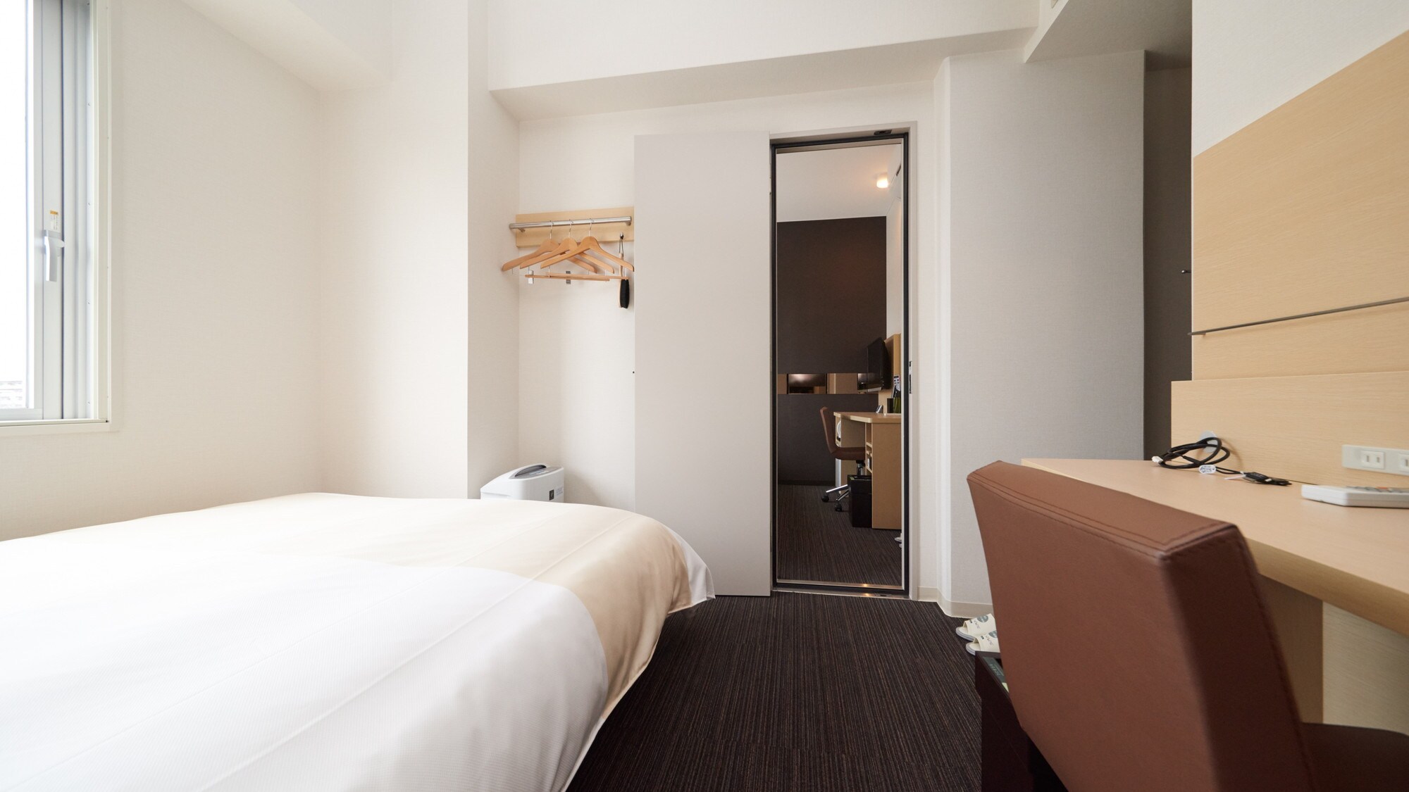 您可以輕鬆地在房間之間移動。