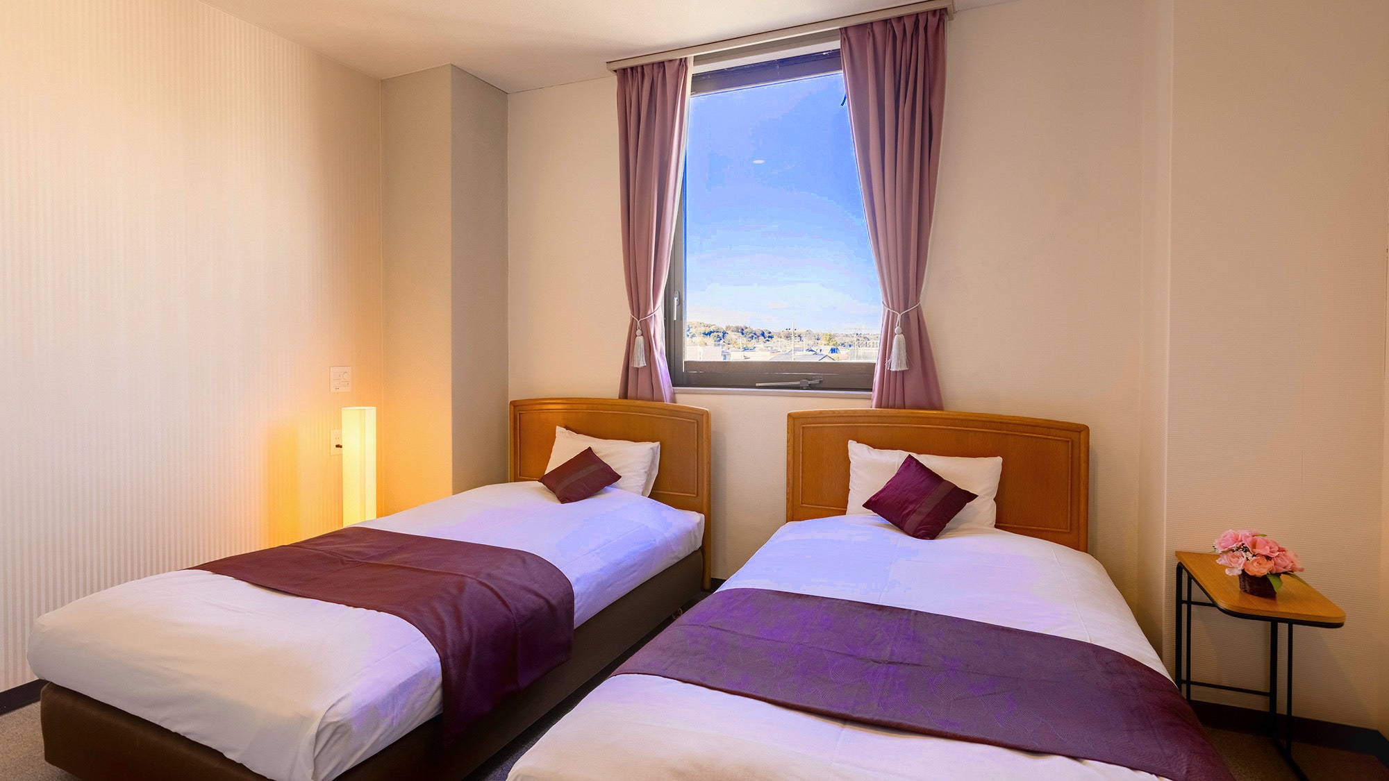 ◆翻新雙人房◆獨立衛浴／禁煙＜19-25平方公尺＞