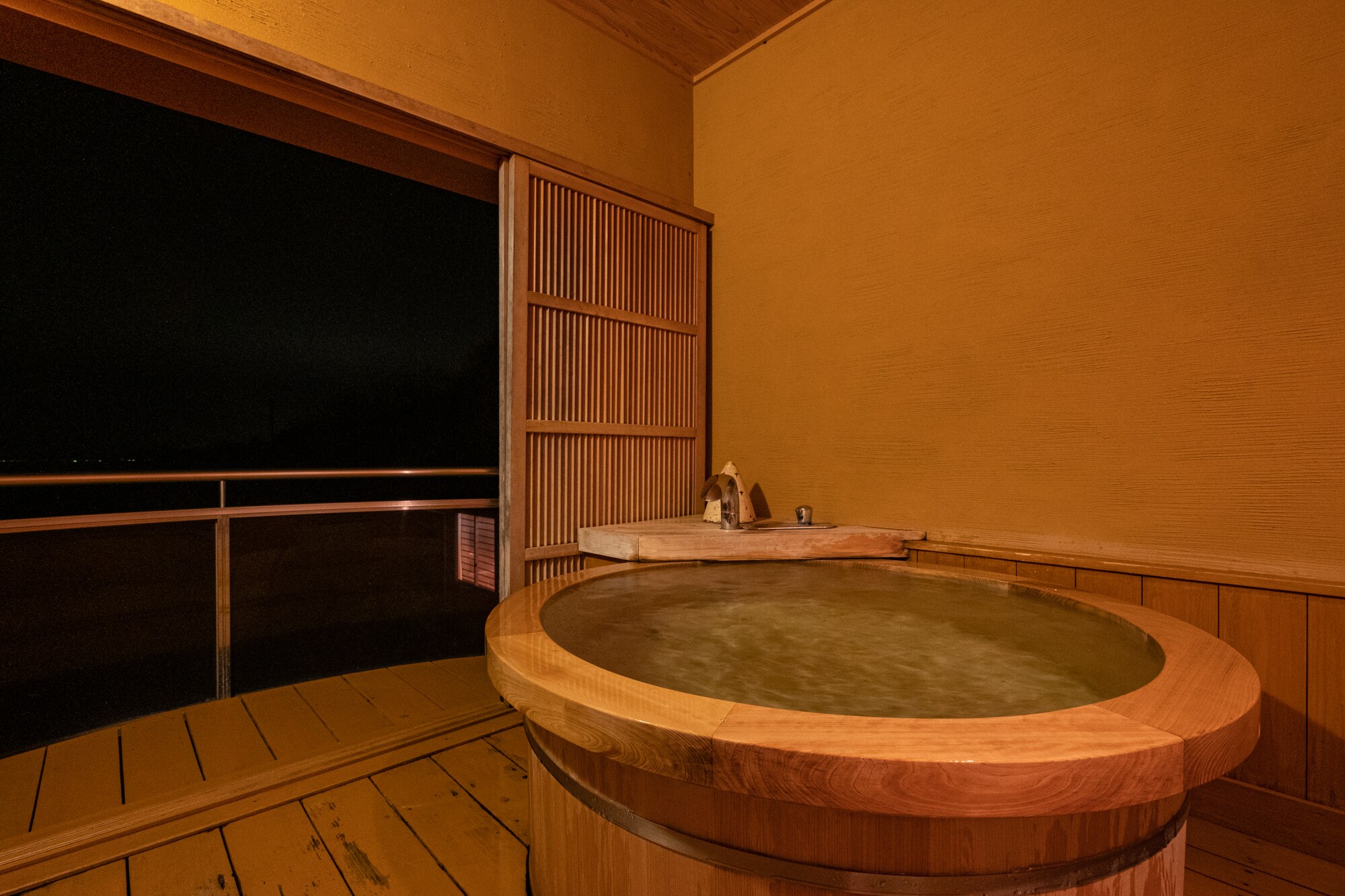 Open-air bath in guest room ★ Japanese-Western style room "Seven Days", "Pearl Star", "Orihime"