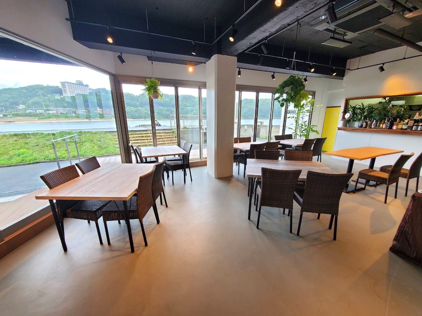 1F Cafe