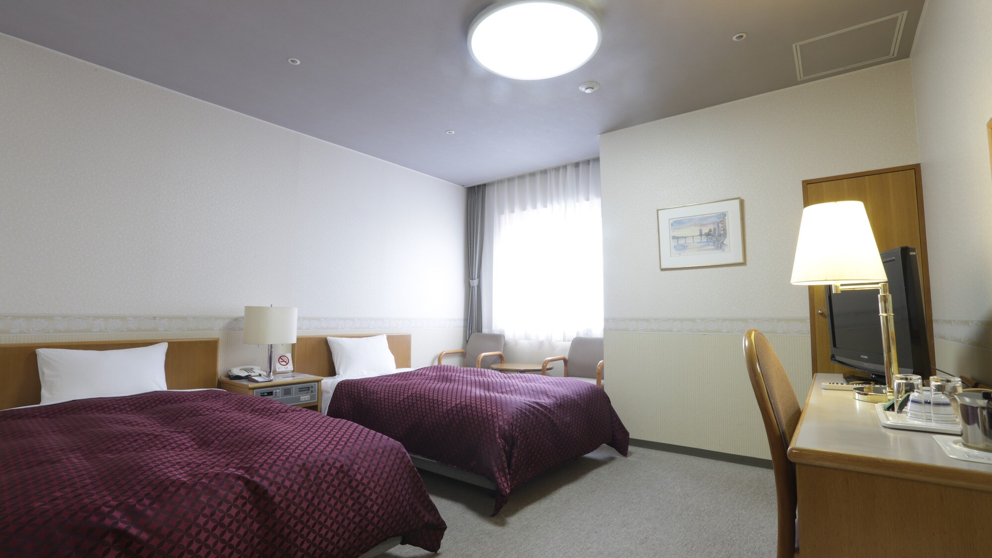 [Twin room] Standard twin room. (All rooms are non-smoking) *With bath and toilet