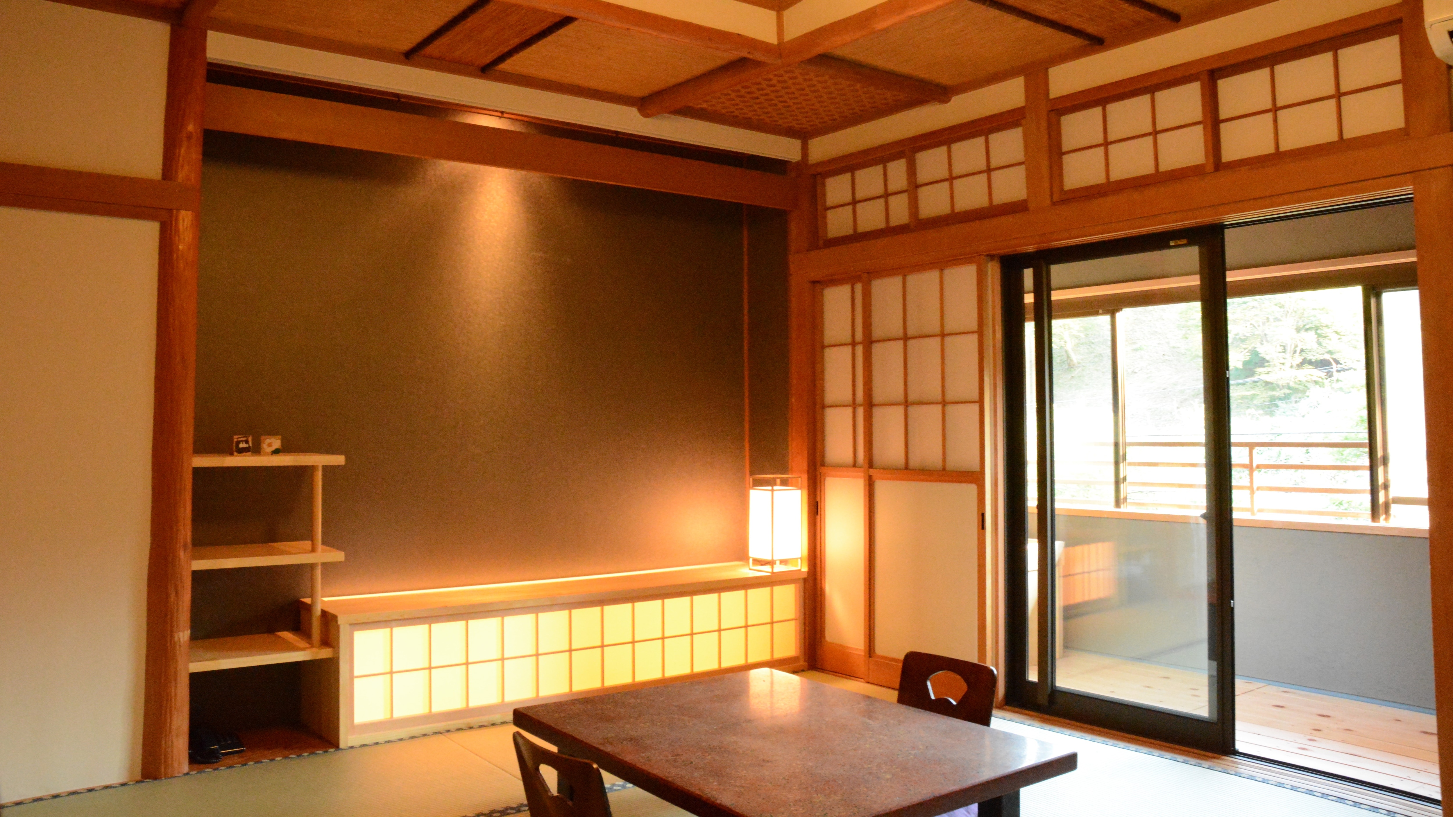 Kamar tamu dengan bak mandi semi-terbuka 10 tikar tatami Hagakure