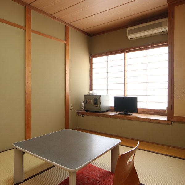 Japanese-style room 4.5 to 6 tatami mats
