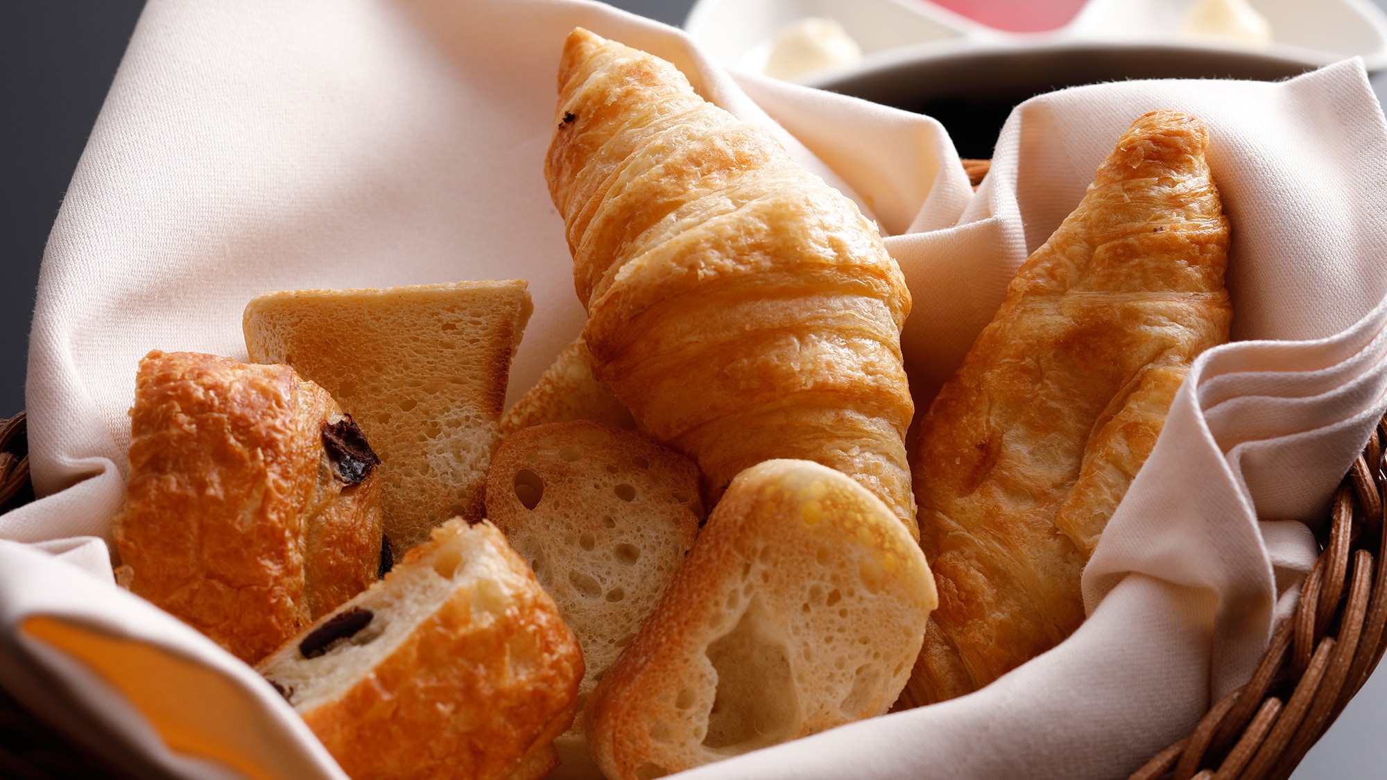 Breakfast_Bread2000x1125