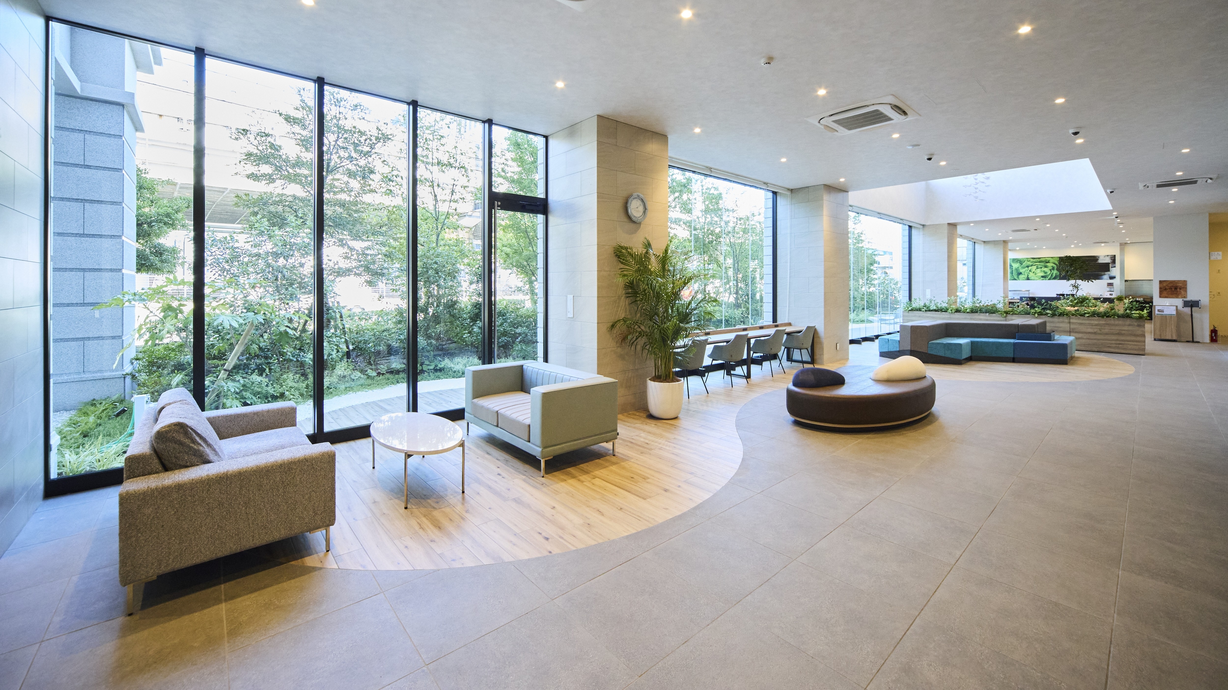 ロビーラウンジ