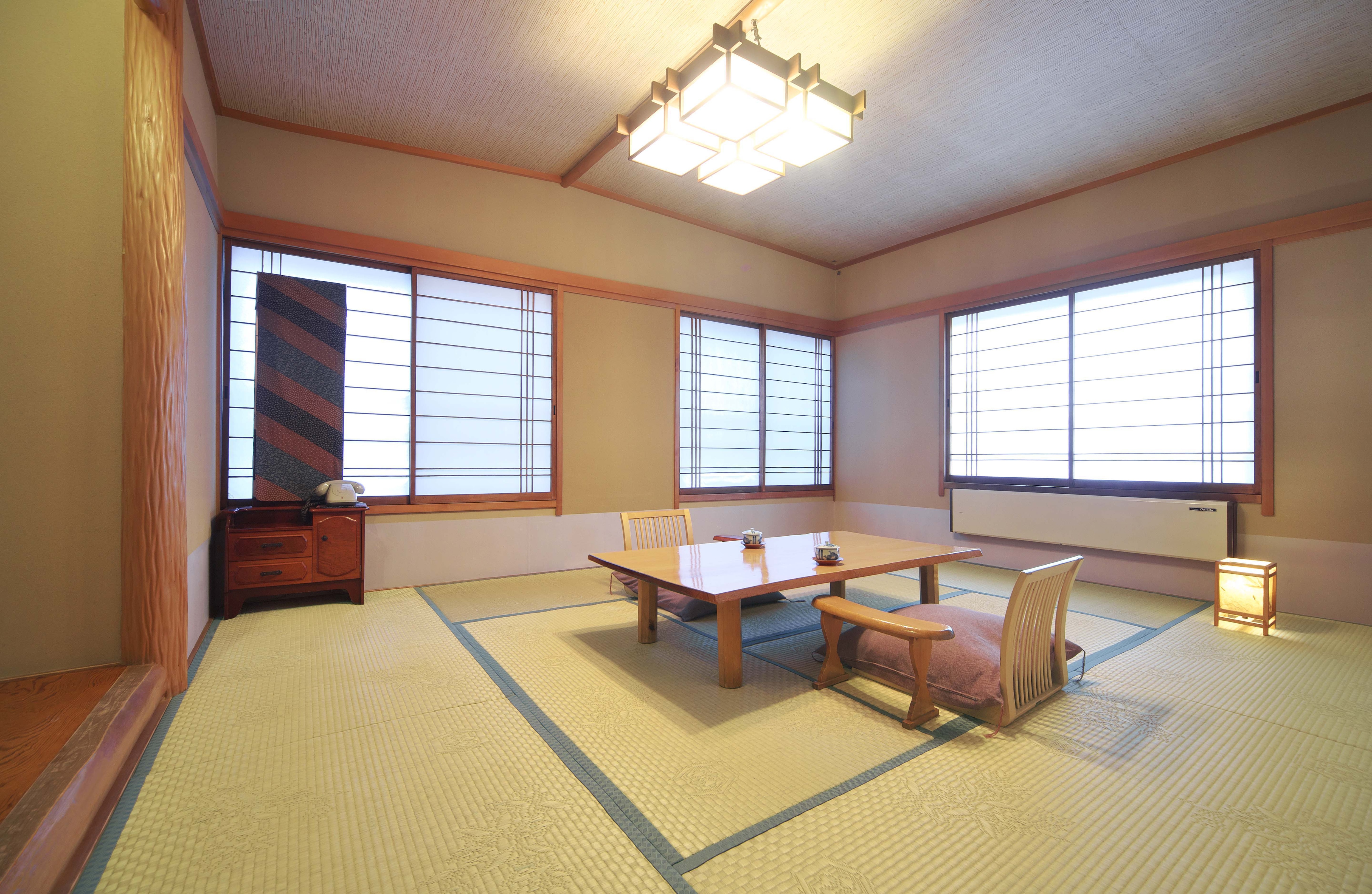 Basic room: 8 to 10 tatami mats