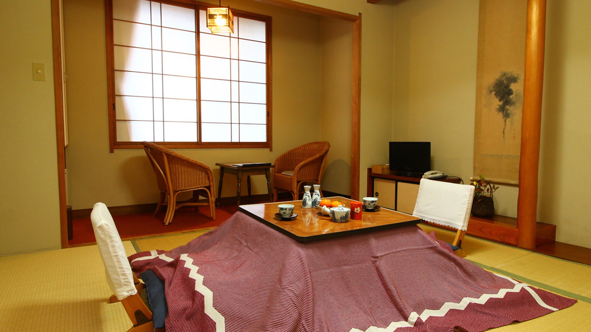 [Example of guest room ◆ 8 tatami Japanese-style room] In winter, we provide a kotatsu in the Japanese-style room. It's warm and cozy.