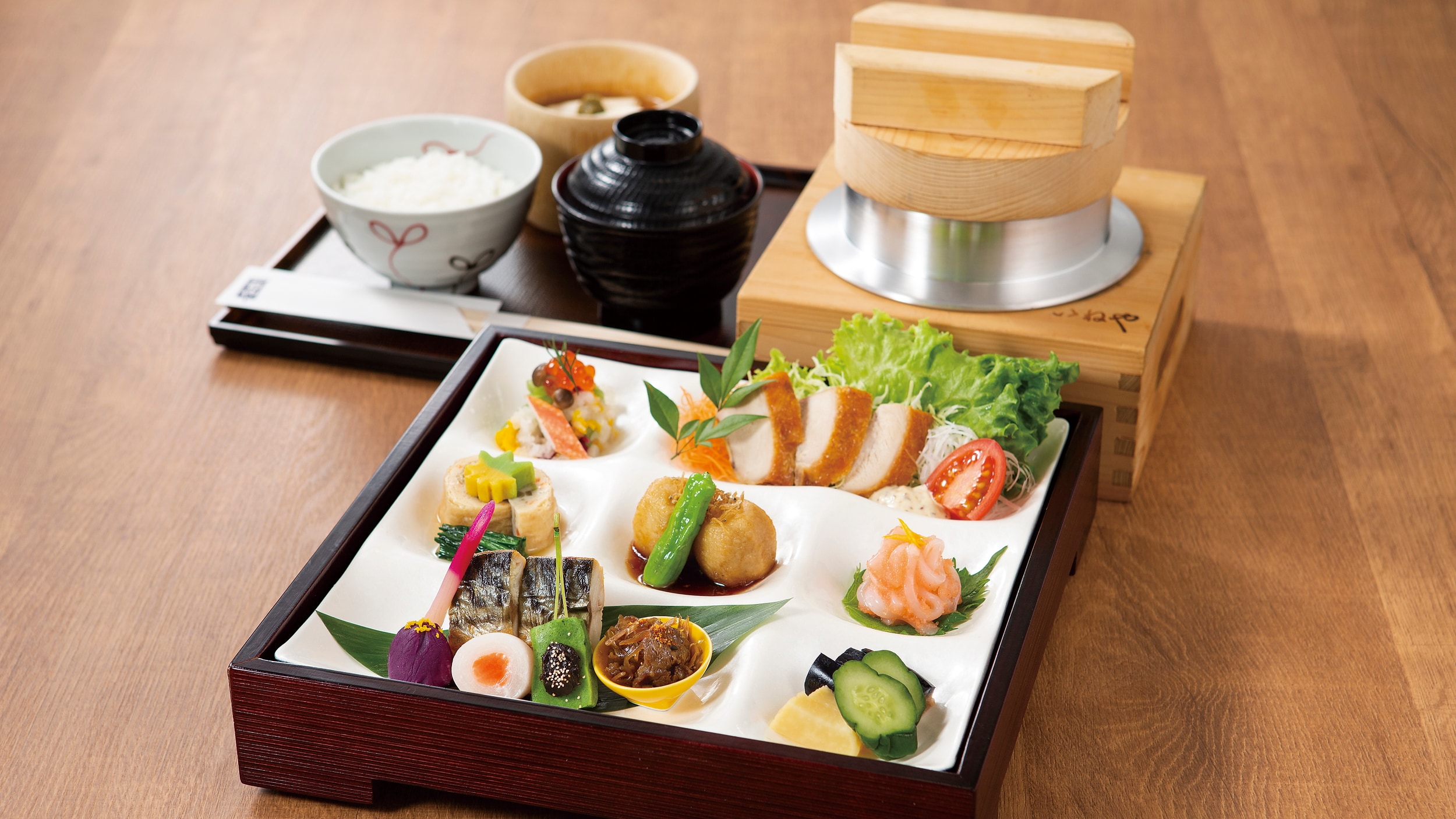 Breakfast - Japanese set meal (summer) ■An example of a summer menu. A set of rice cooked in a pot, miso soup, seasonal side dishes, and homemade tofu.