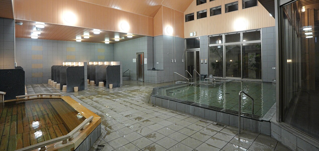 ห้องน้ำรวมขนาดใหญ่