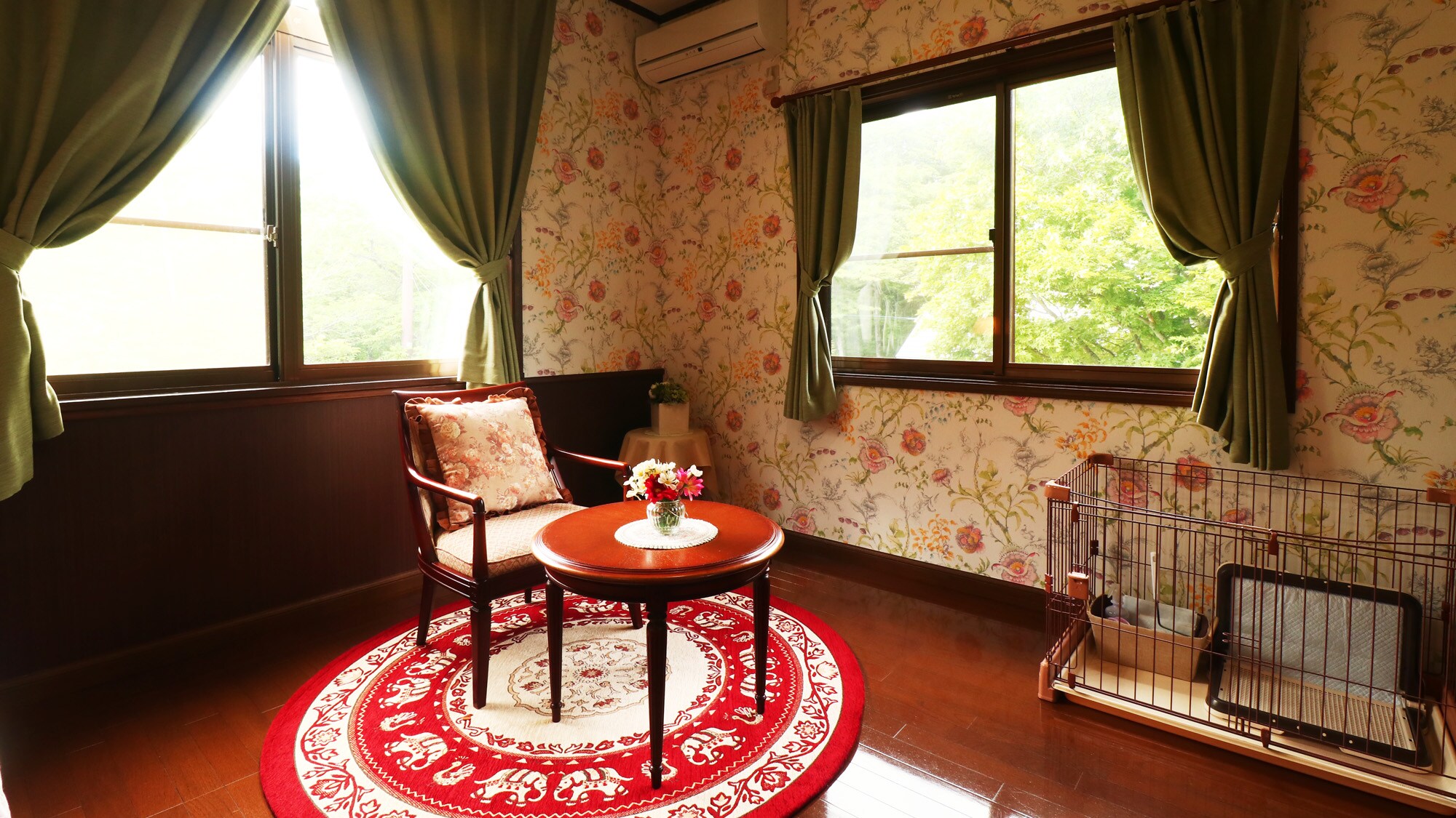 [Guest room example - Single] A quiet room with a great view. All rooms have a bath and toilet.