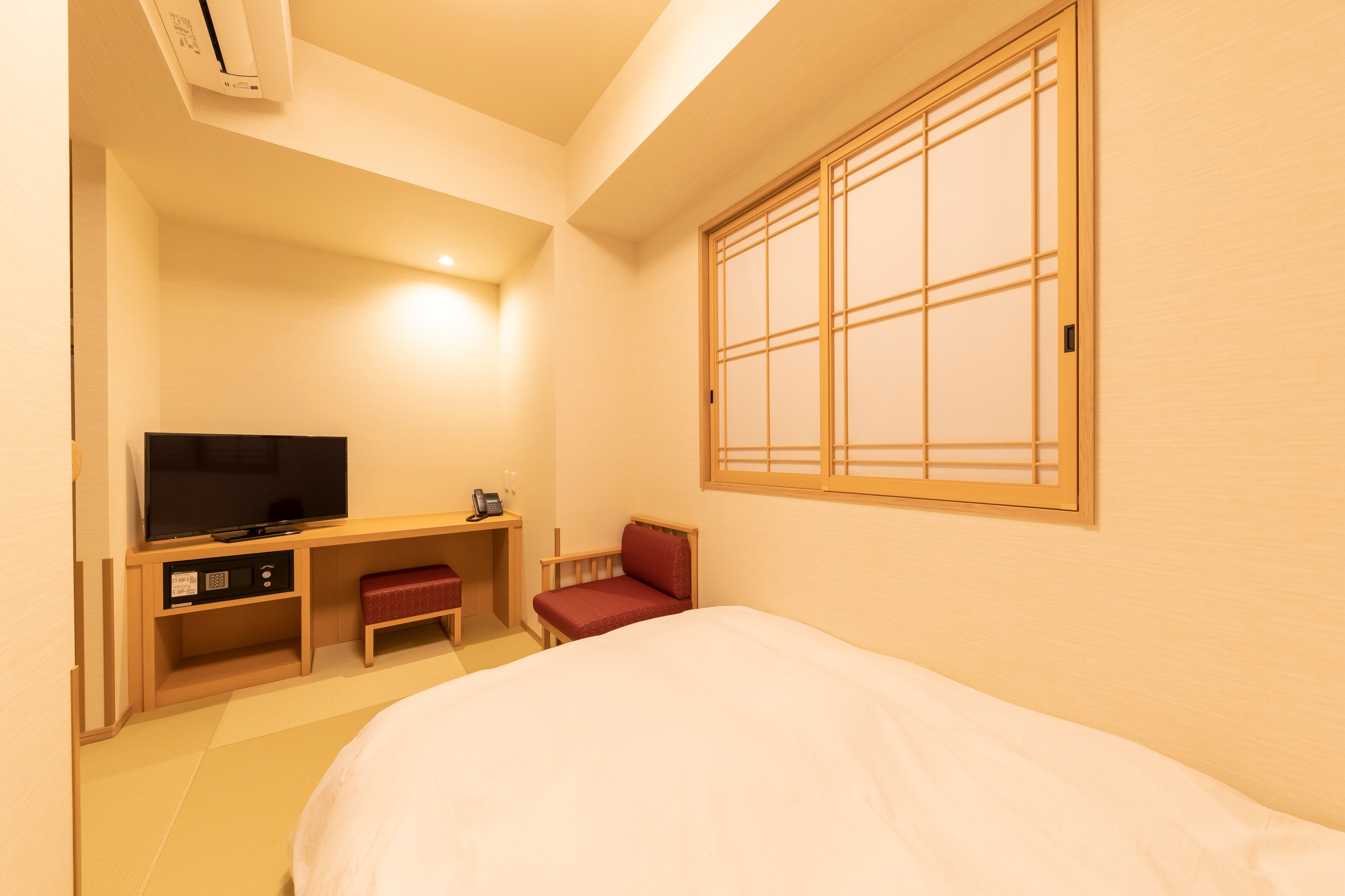 [Single room ◆ 14.06 ~ 15.0㎡ Bed width: 110-120 & times; 195cm]